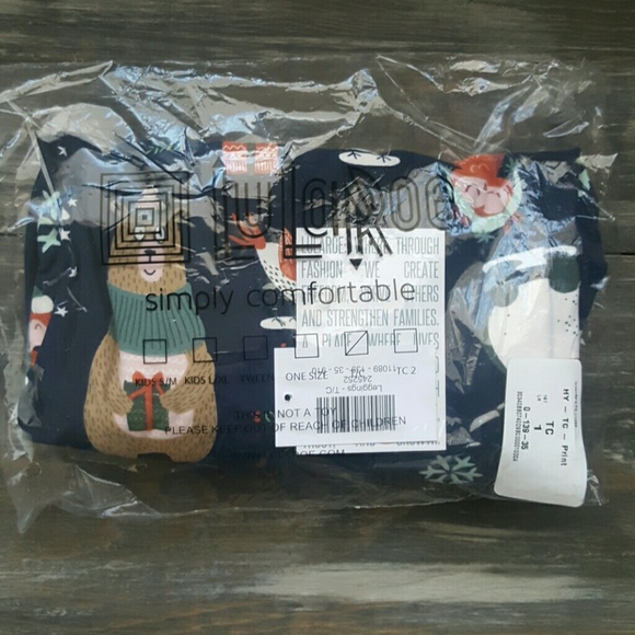 LuLaRoe Pants - 🎁2018 Merry & Bright Christmas Leggings🎁